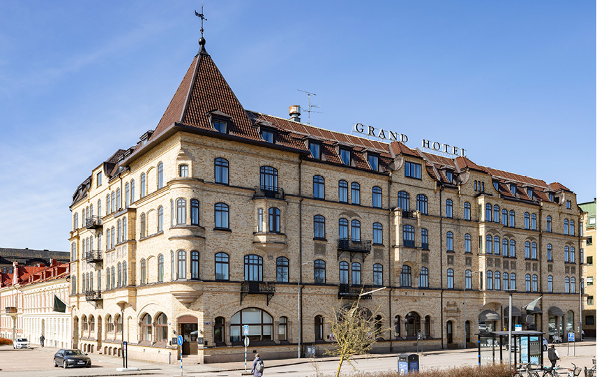 Grand Hotel