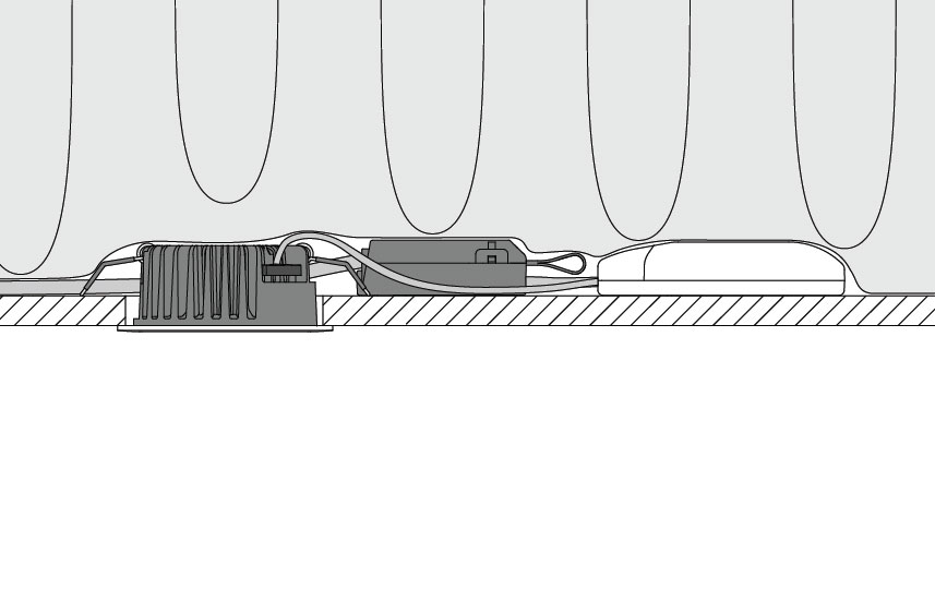 Junistar ECO Isosafe Black 580lm 2700K Ra 98 Trailing edge dimming