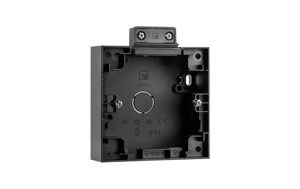 Back box 1X Black Strain relief clip